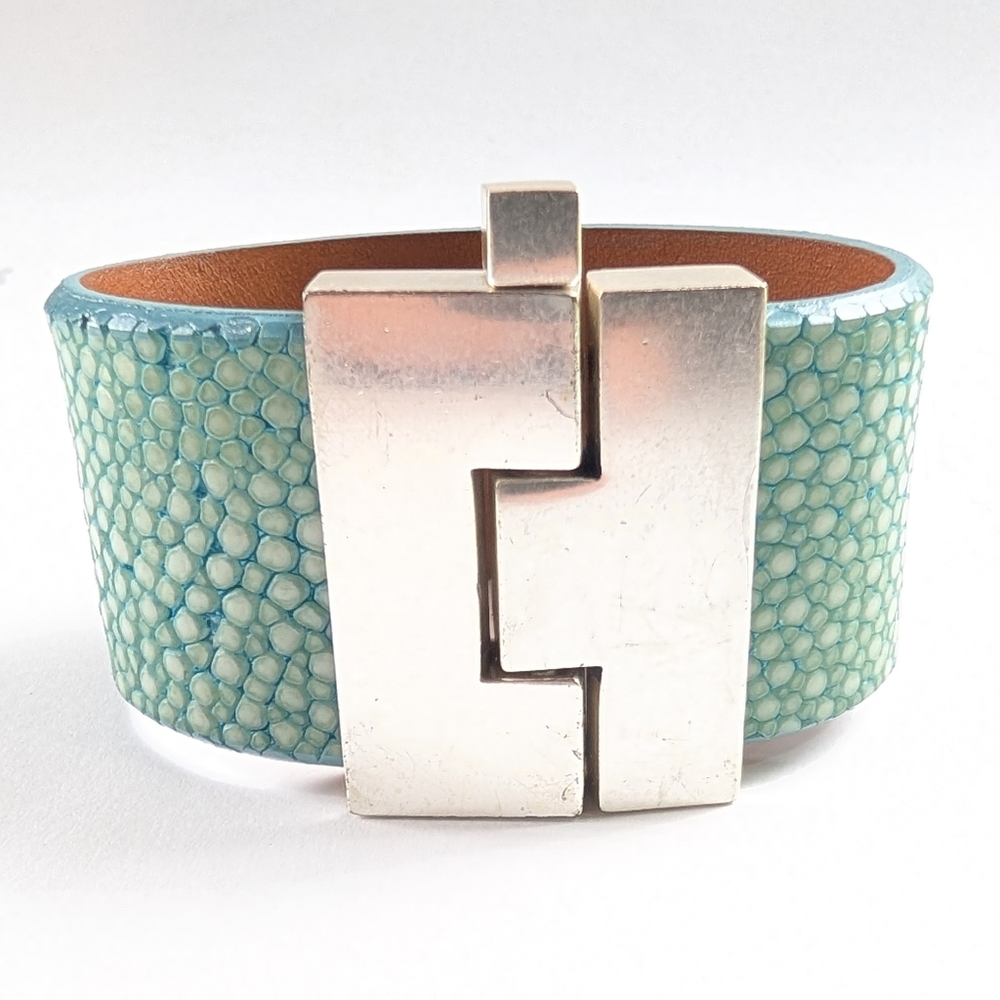 Vintage Leighelena Polished Turquoise Stingray Jigsaw Cuff Bracelet
